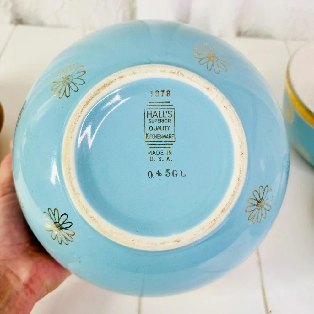 Vintage Hall China Nesting Bowls, Blue and Gold Daisy, Set of 3